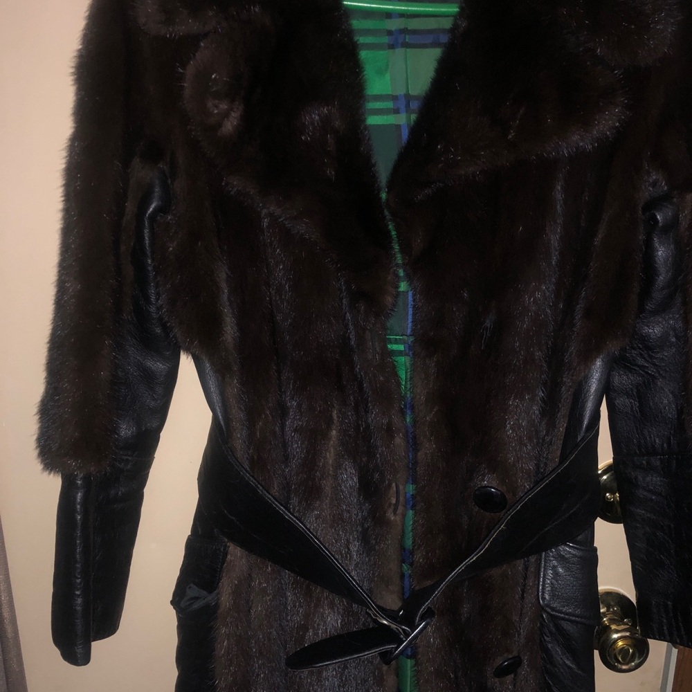 Beautiful vintage A-Line black mink & leather 3/4 length coat